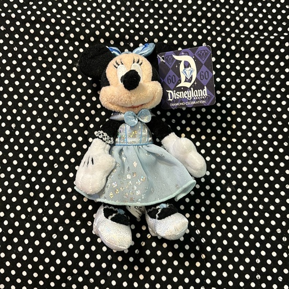 New Minnie Mouse Disneyland Diamond Celebration - Picture 1 of 9